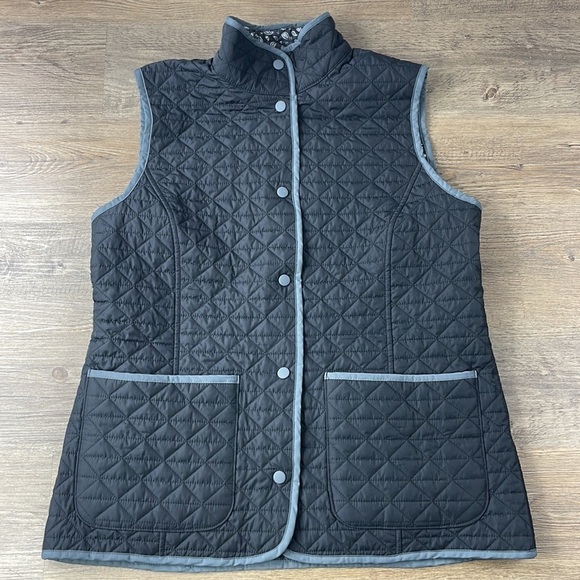 Lands’s End Women’s Reversible Quilted Vest, Black/Grey, Floral, size medium - Picture 2 of 10